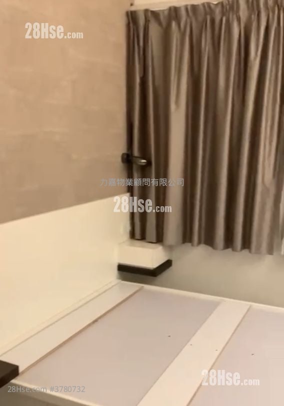 威景台 售盘 2 房 , 1 浴室 700 平方尺