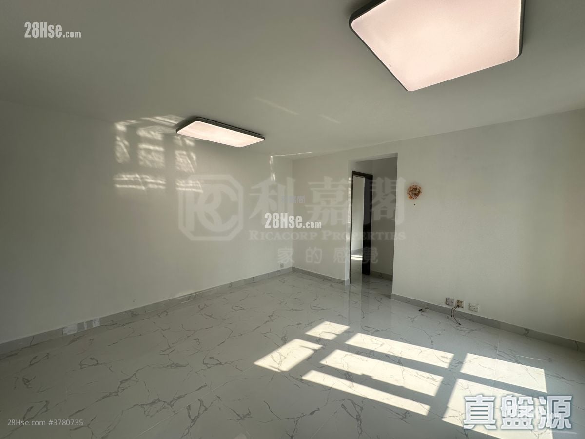 兆安苑 售盘 2 房 , 1 浴室 563 平方尺