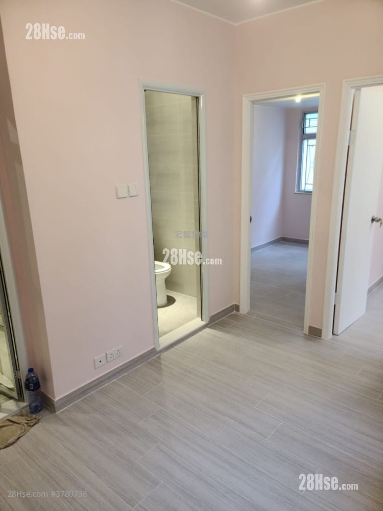 康华大厦 售盘 325 平方尺