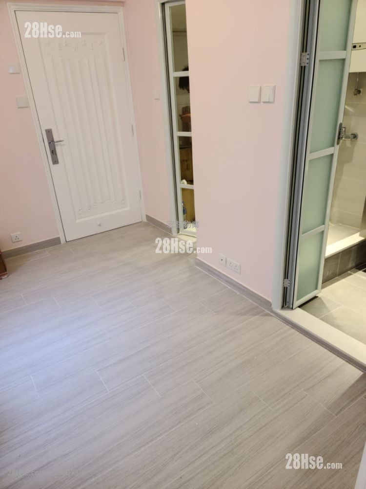 康华大厦 售盘 325 平方尺