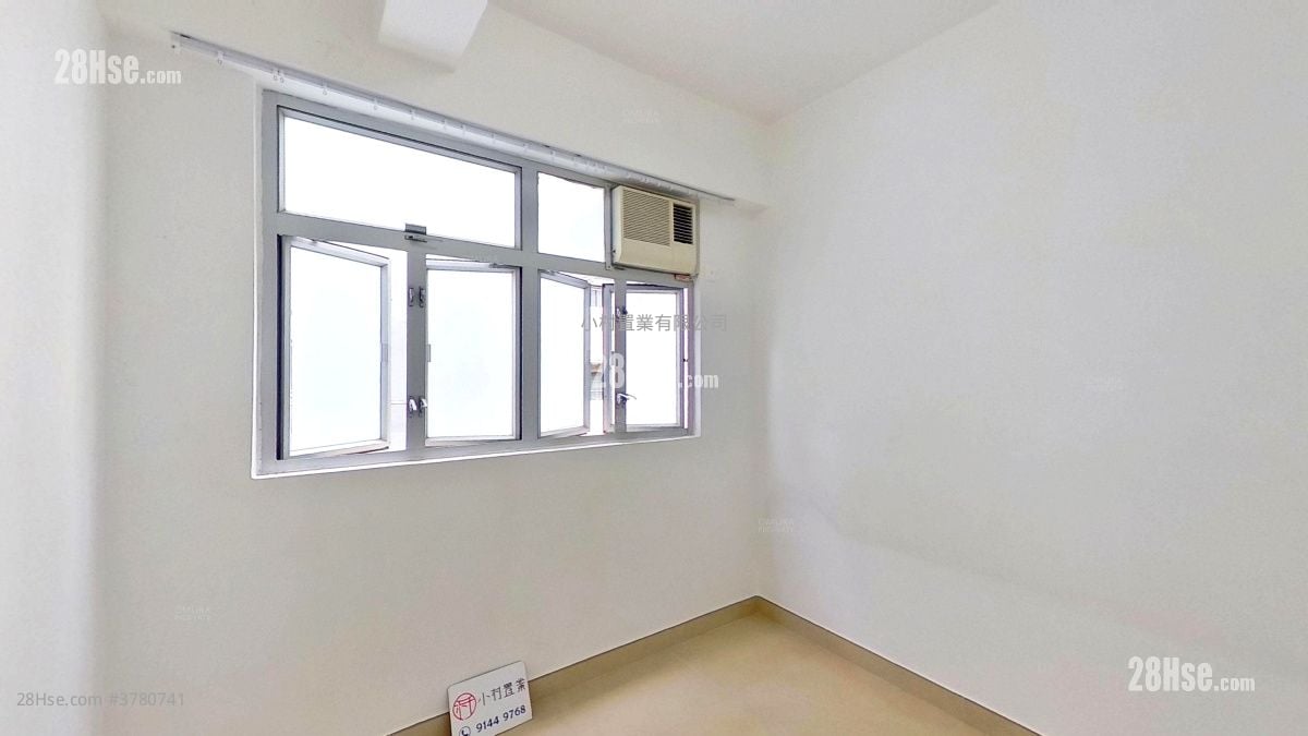 living room: Lok Fu Mansion Rental 1 Bedroom , 1 Bathroom 350 ft²