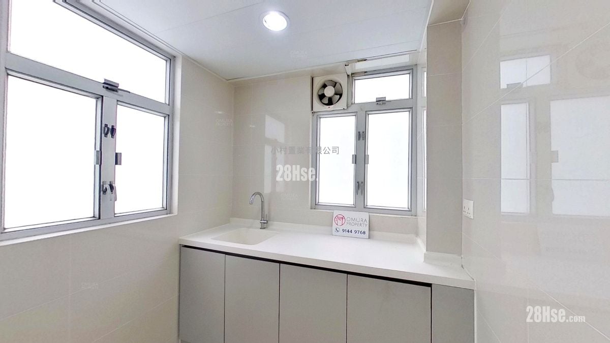 kitchen: Lok Fu Mansion Rental 1 Bedroom , 1 Bathroom 350 ft²