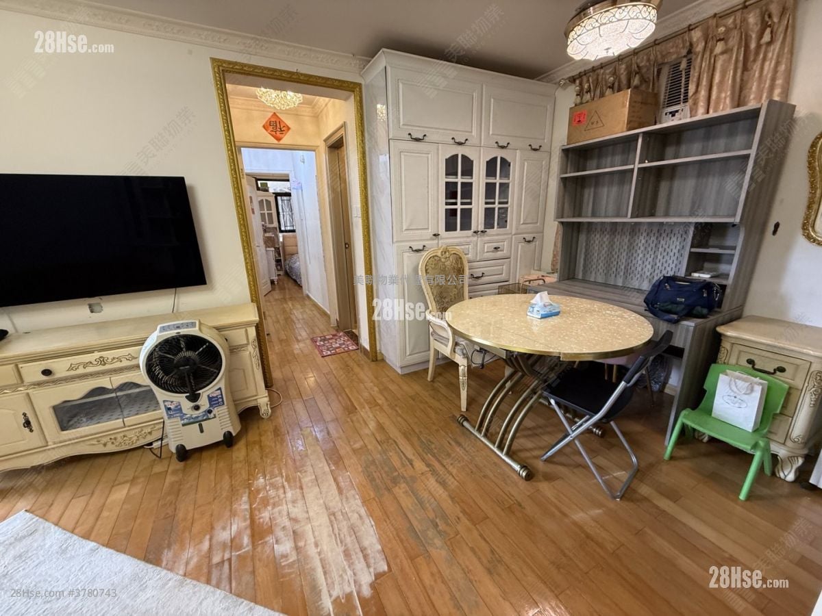 杏花邨 售盘 3 房 , 1 浴室 645 平方尺