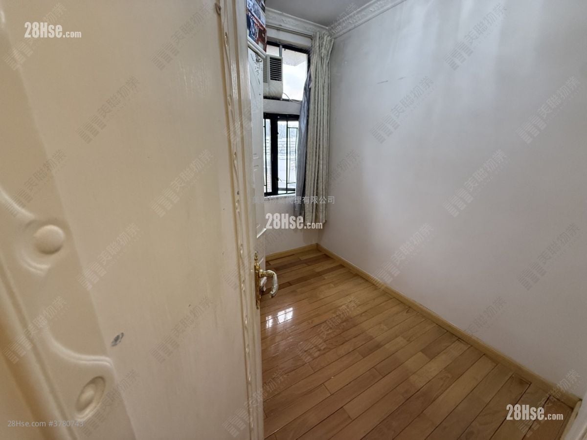 杏花邨 售盘 3 房 , 1 浴室 645 平方尺