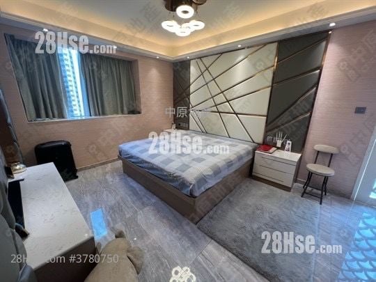 Sunview Garden Sell 5+ Bedrooms , 3 Bathrooms 2,347 ft²