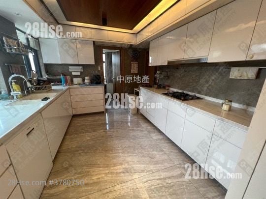 Sunview Garden Sell 5+ Bedrooms , 3 Bathrooms 2,347 ft²