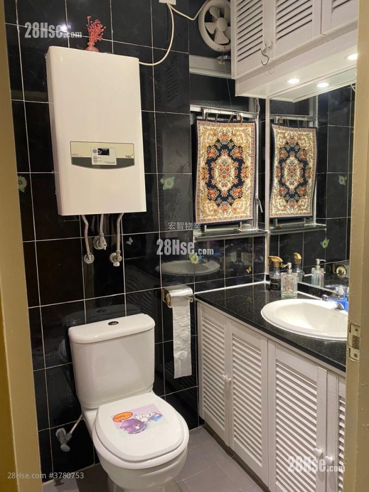 富景花园 售盘 3 房 , 2 浴室 592 平方尺