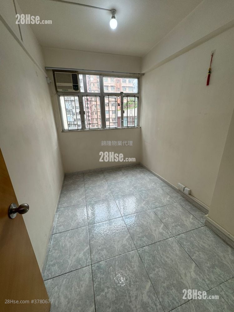 Tien Fu Building Rental 3 Bedrooms , 1 Bathroom 559 ft²
