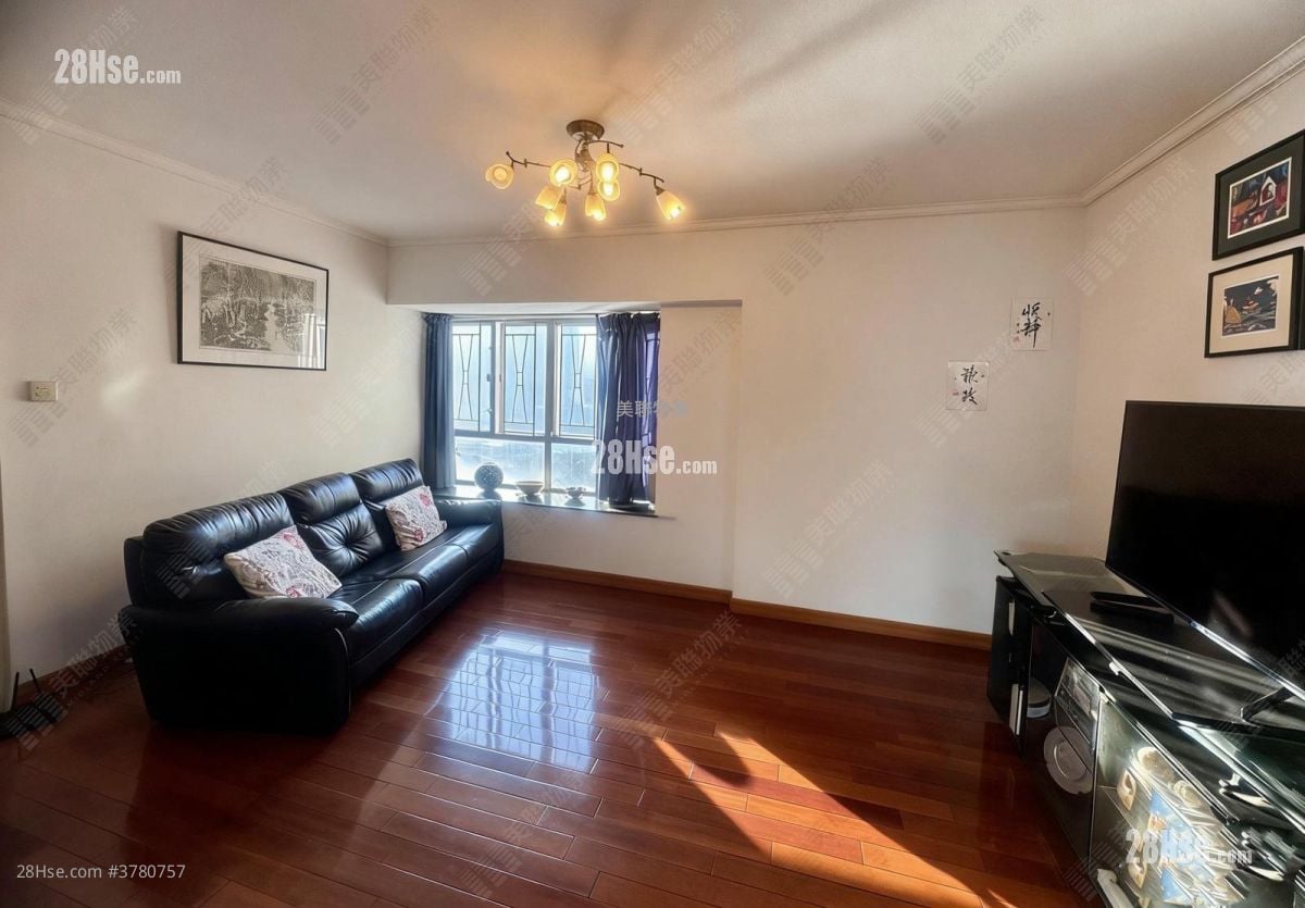 Garden Vista Sell 3 Bedrooms , 2 Bathrooms 742 ft²