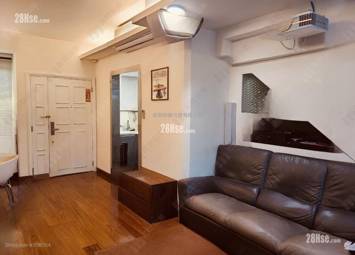 Seasons Villas Sell 3 Bedrooms 933 ft²