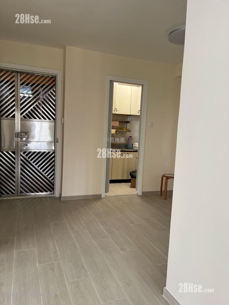 Sun Kwai Hing Gardens Sell 2 Bedrooms , 1 Bathroom 480 ft²