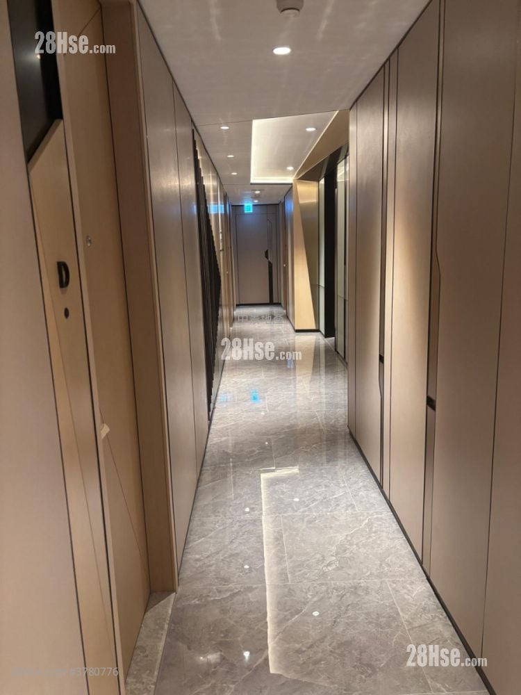 Twin Victoria Rental 1 Bedroom , 1 Bathroom 301 ft²