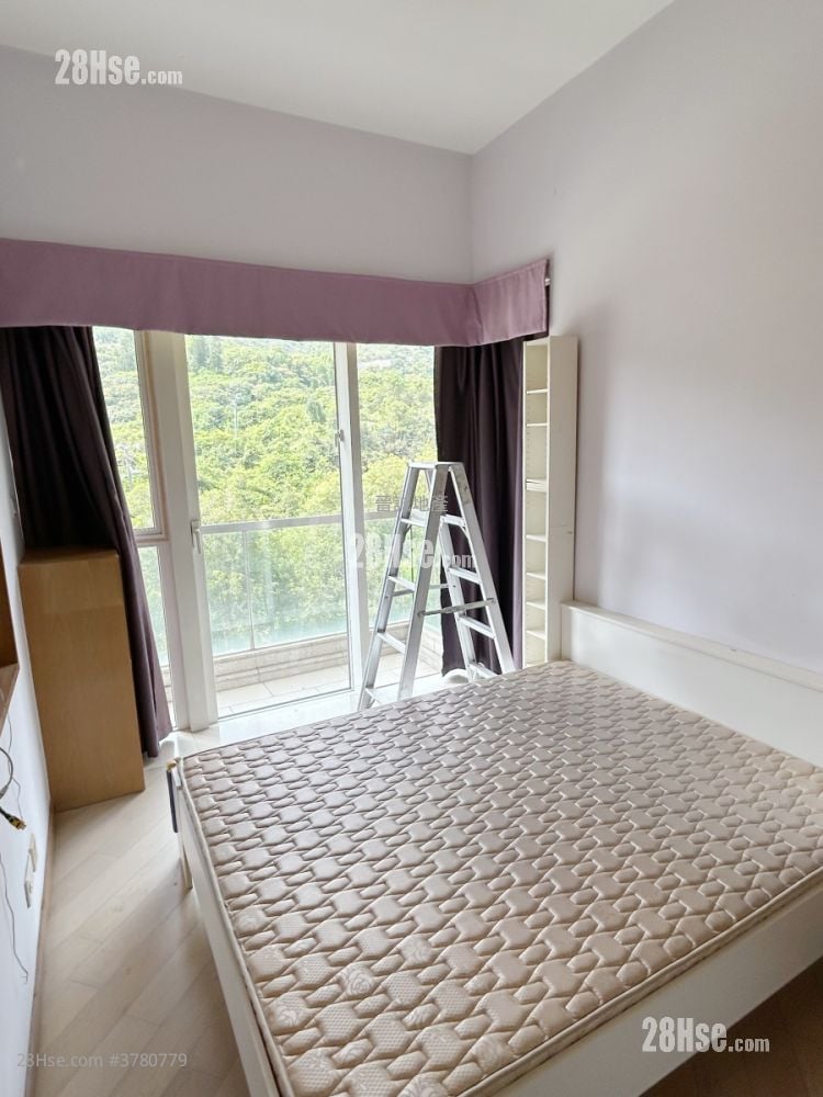 Avignon Sell 3 Bedrooms , 2 Bathrooms 698 ft²