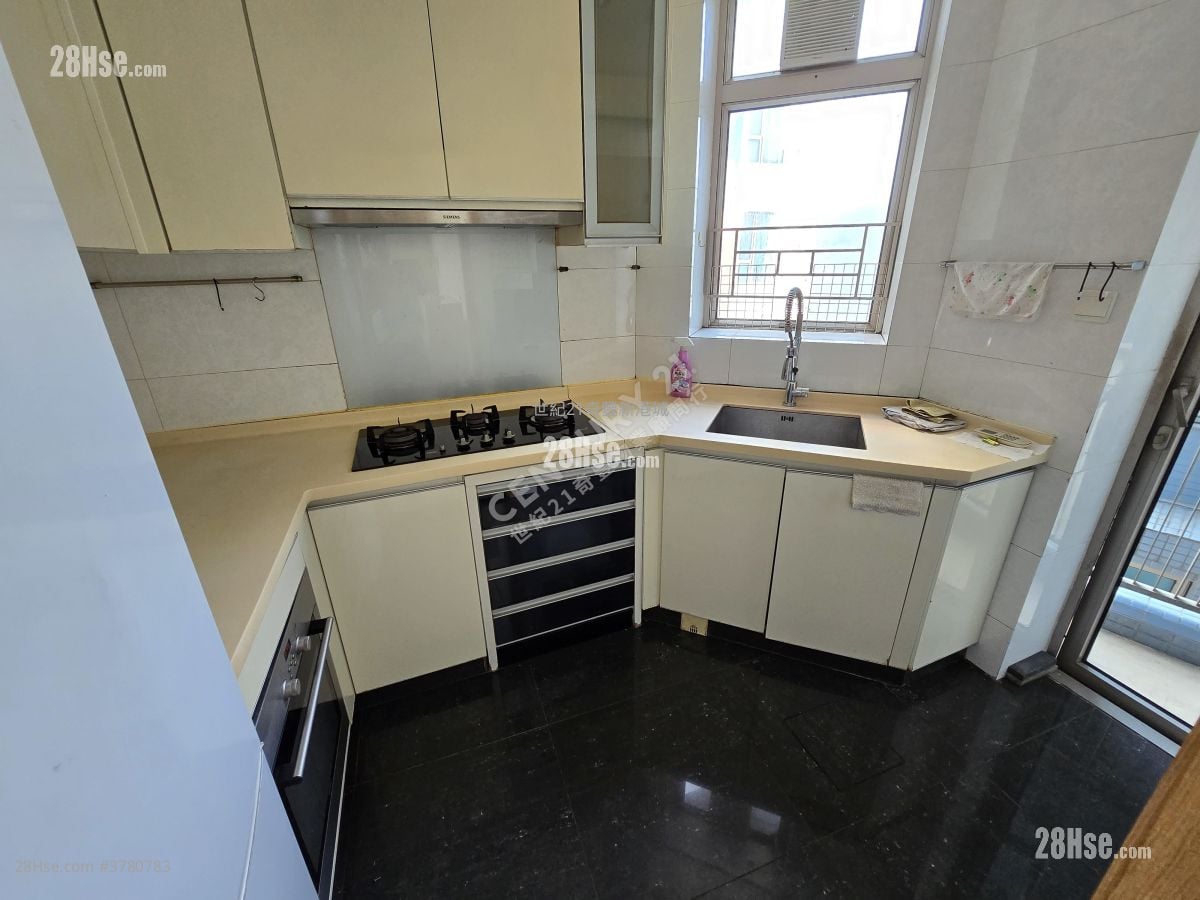 银湖天峰 售盘 4 房 , 2 浴室 1,001 平方尺