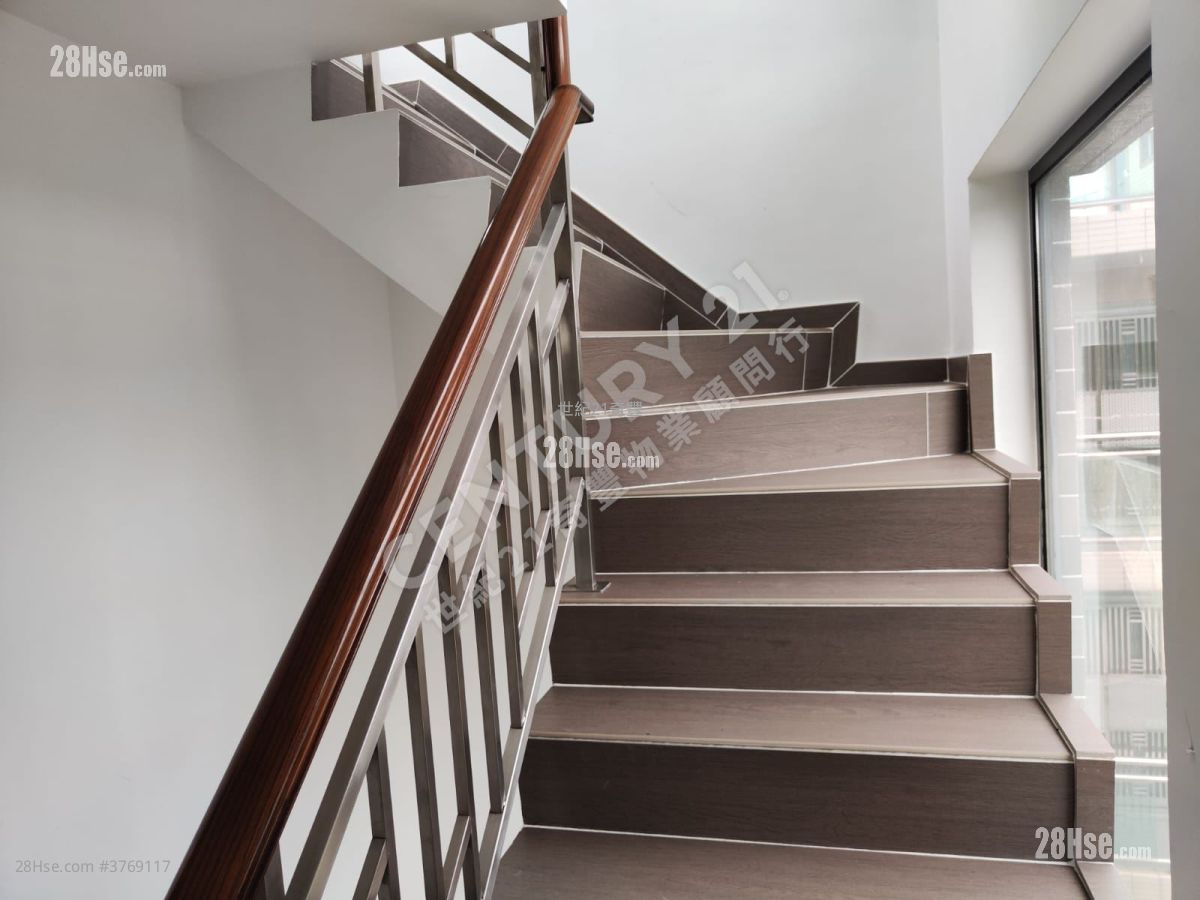 Village Sell 4 Bedrooms , 2 Bathrooms