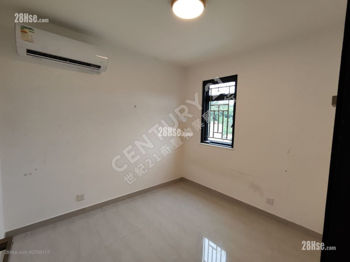 Village Sell 4 Bedrooms , 2 Bathrooms