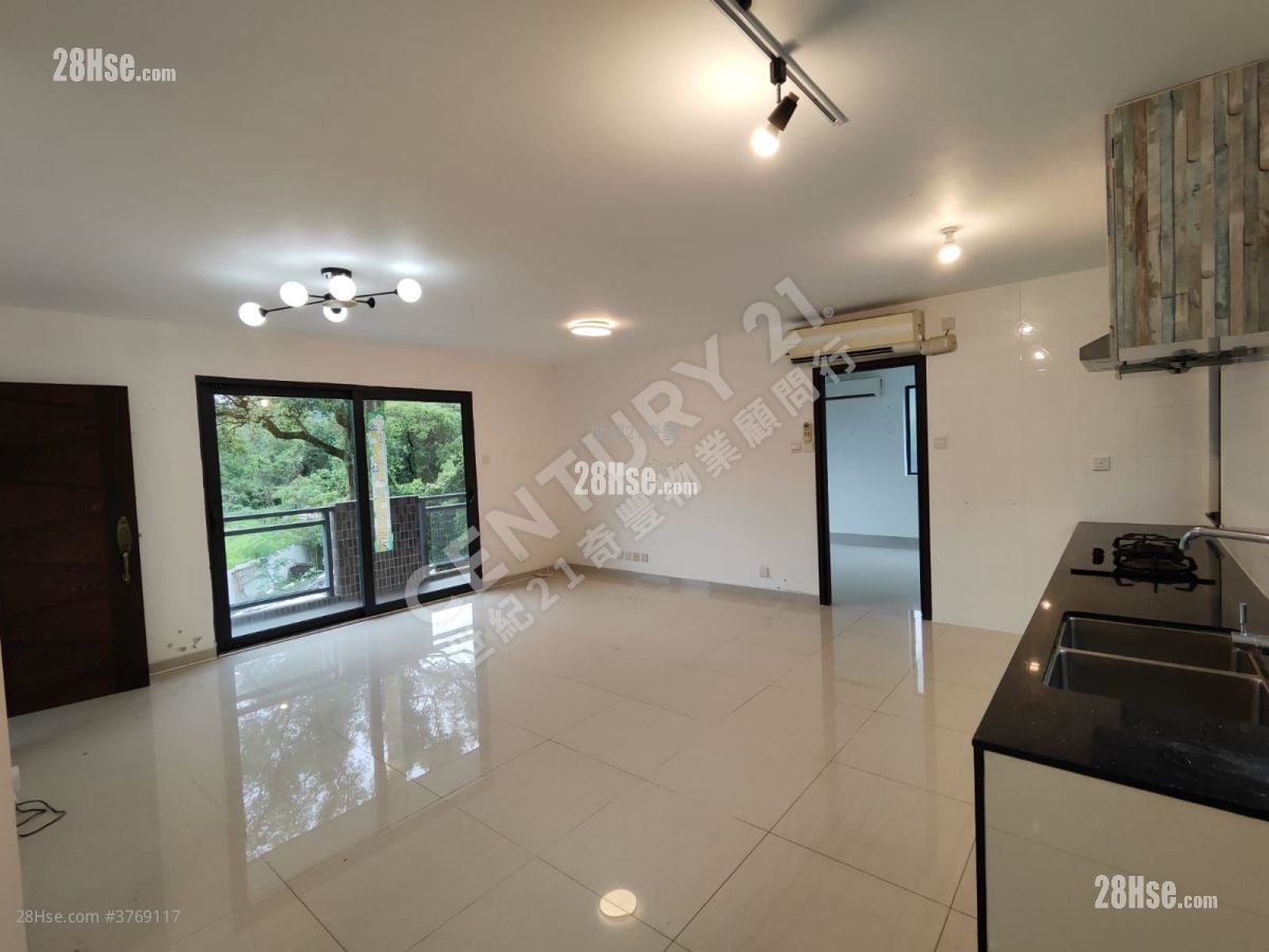 Village Sell 4 Bedrooms , 2 Bathrooms