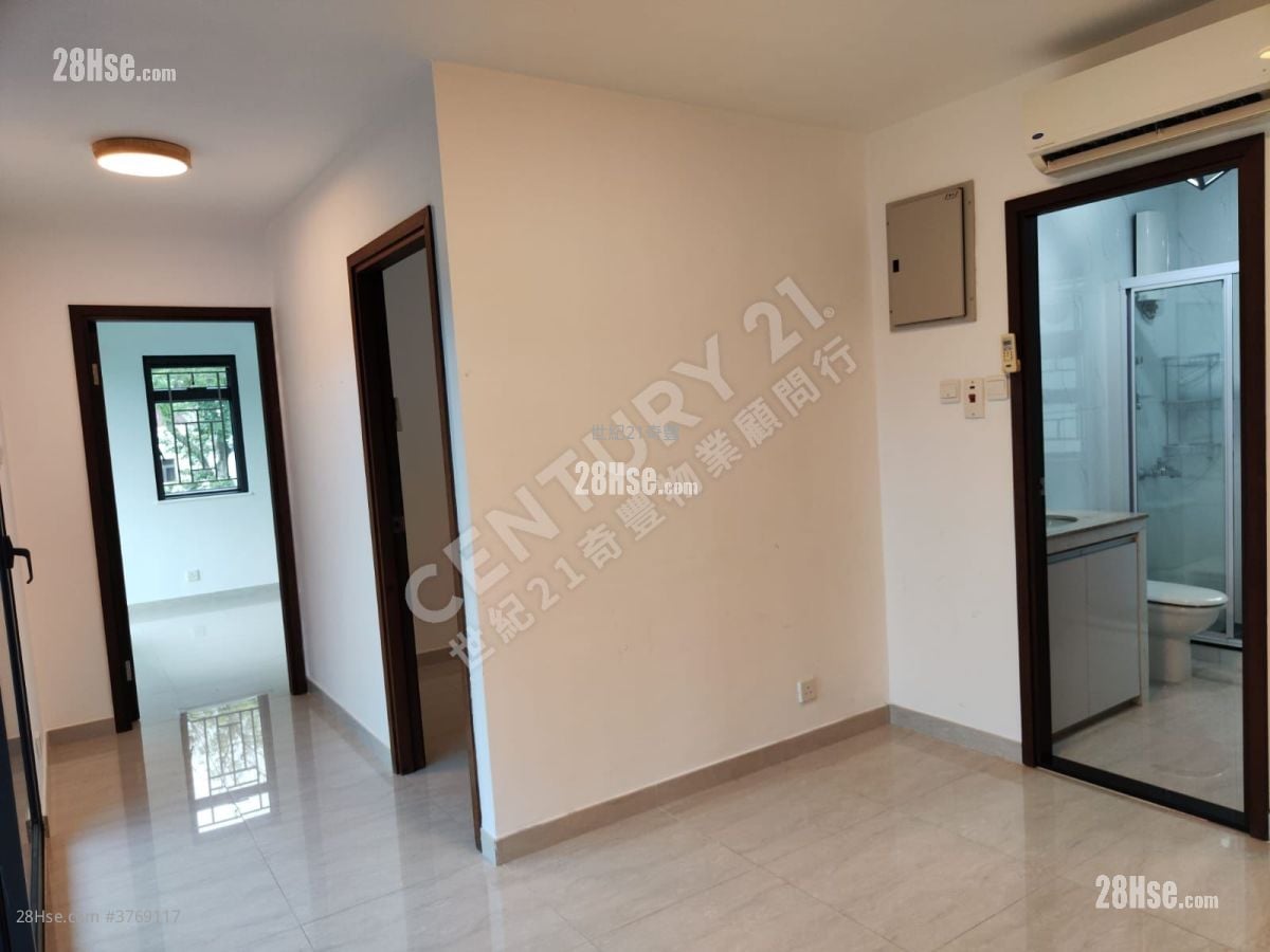 Village Sell 4 Bedrooms , 2 Bathrooms