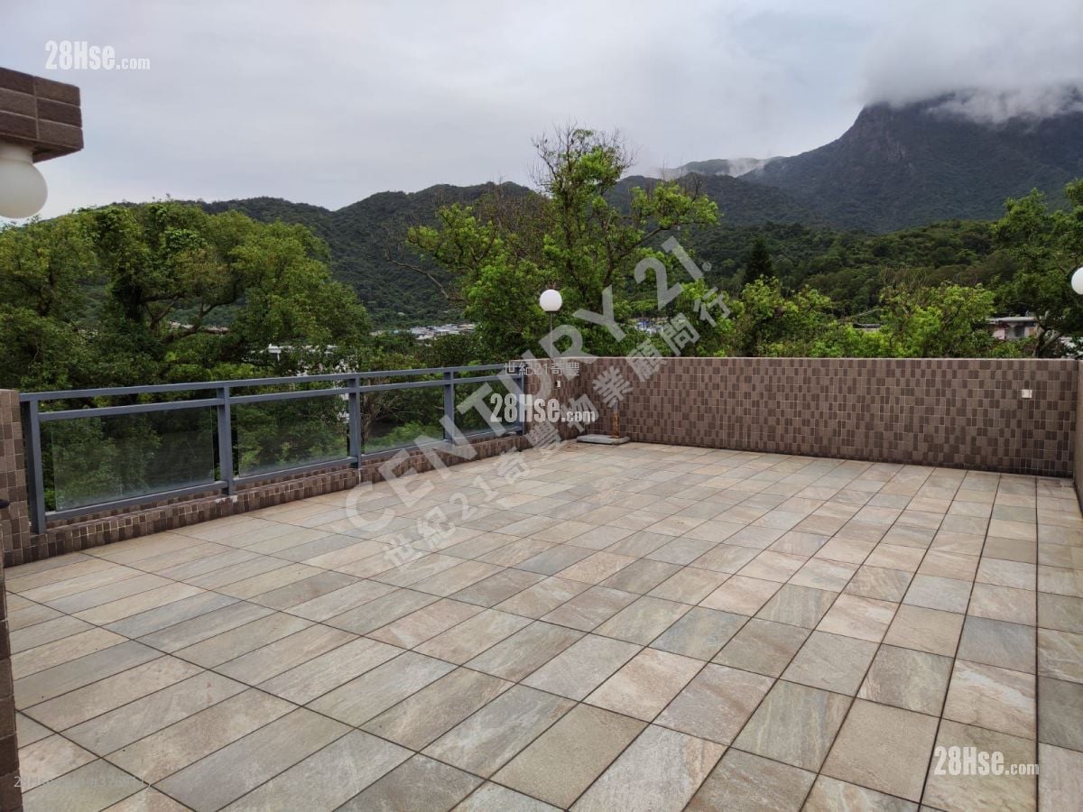 Village Sell 4 Bedrooms , 2 Bathrooms