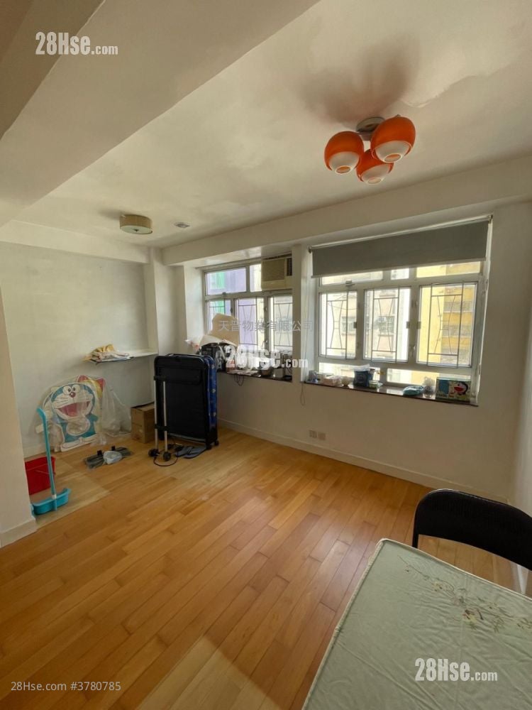 Golden Mansion Sell 2 Bedrooms , 1 Bathroom 281 ft²