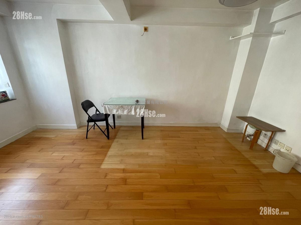 Golden Mansion Sell 2 Bedrooms , 1 Bathroom 281 ft²