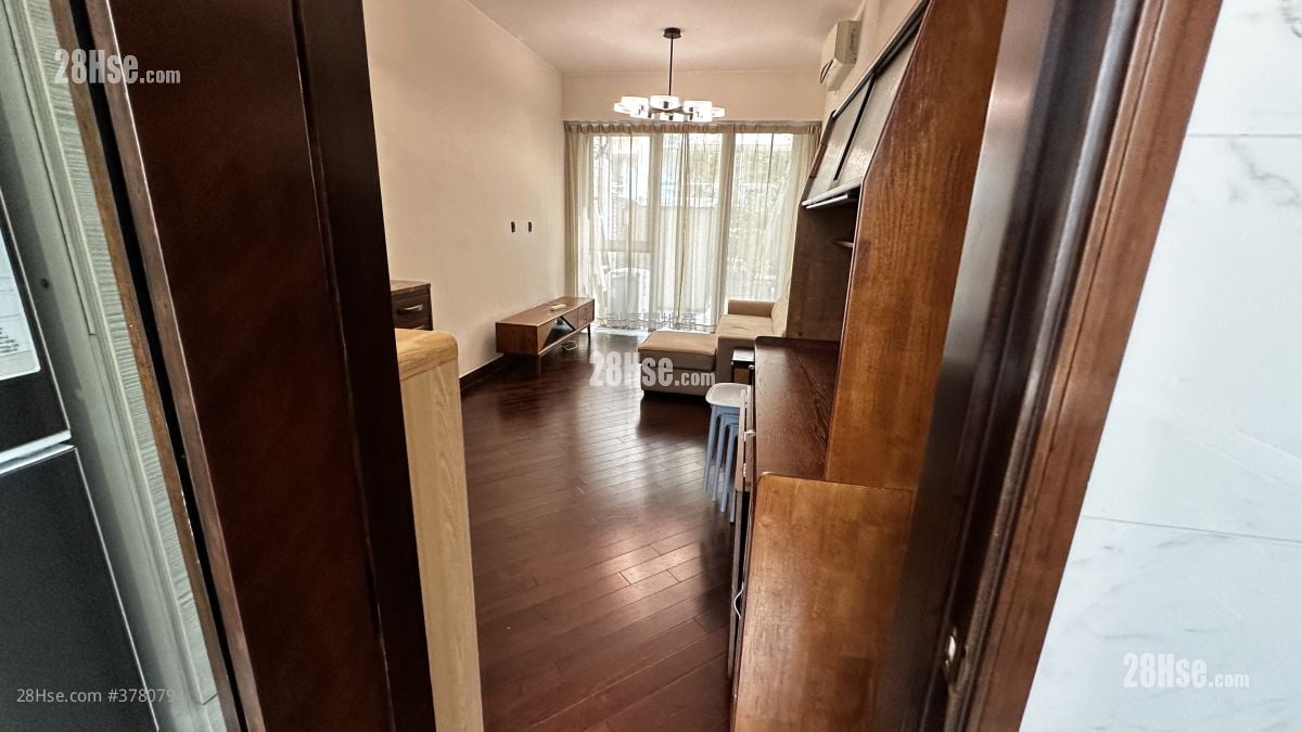 Mayfair By The Sea Rental 3 Bedrooms , 2 Bathrooms 670 ft²