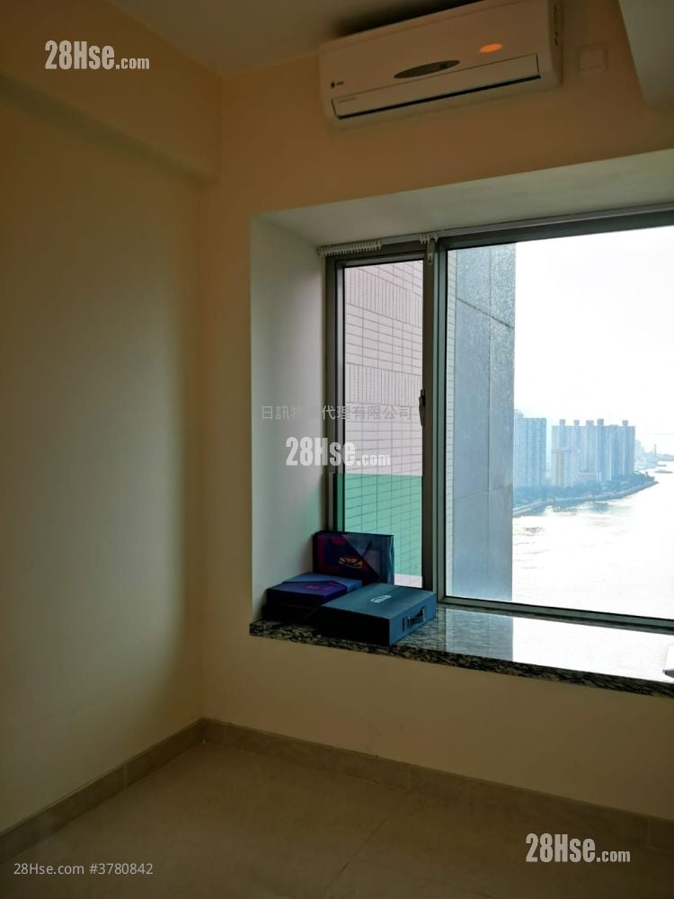 City Point Rental 4 Bedrooms , 3 Bathrooms 914 ft²