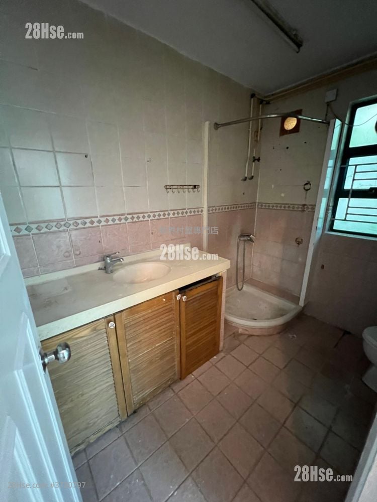 村屋 售盘 3 房 700 平方尺