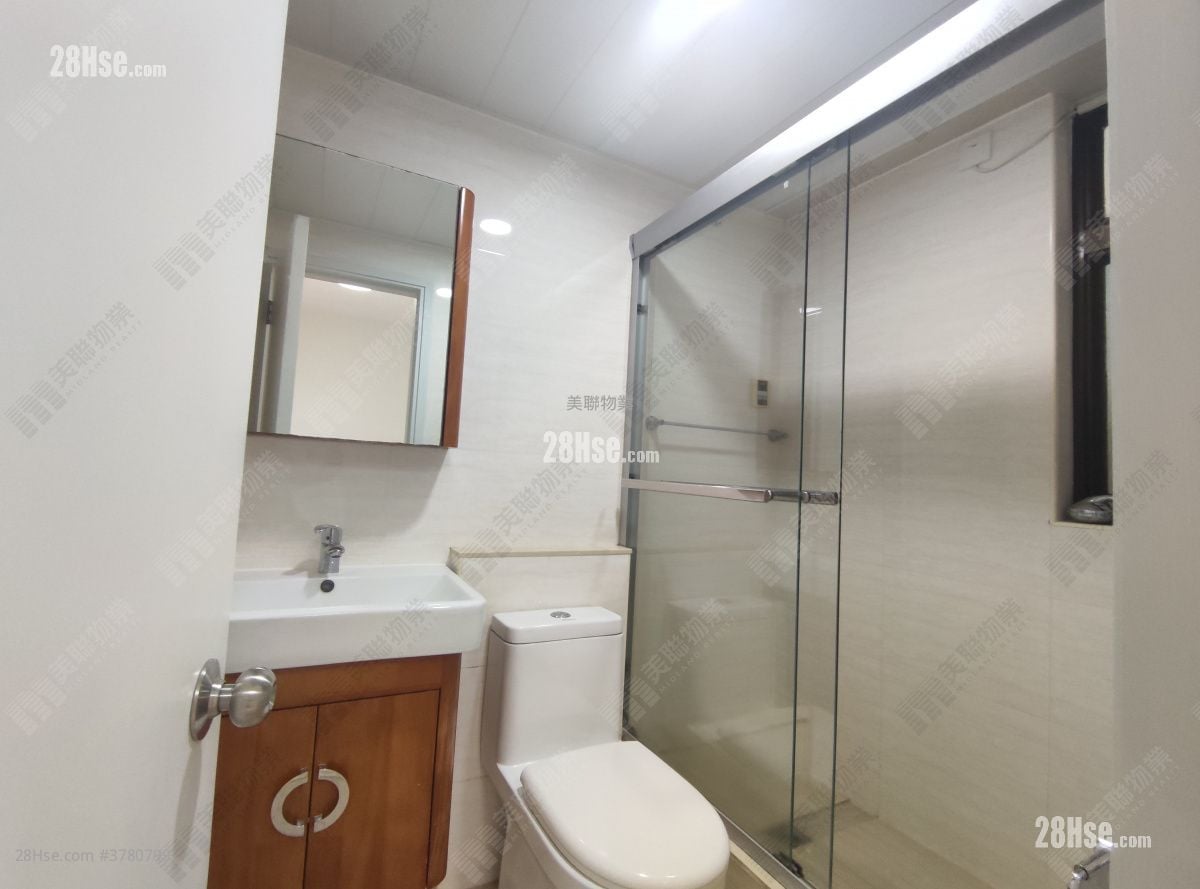 Parc Oasis Sell 3 Bedrooms , 2 Bathrooms 628 ft²