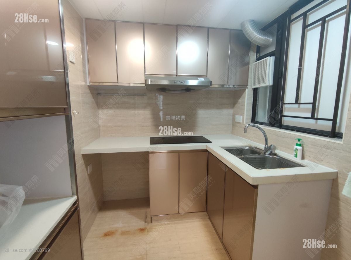 Parc Oasis Sell 3 Bedrooms , 2 Bathrooms 628 ft²