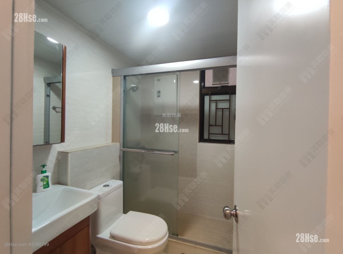 Parc Oasis Sell 3 Bedrooms , 2 Bathrooms 628 ft²