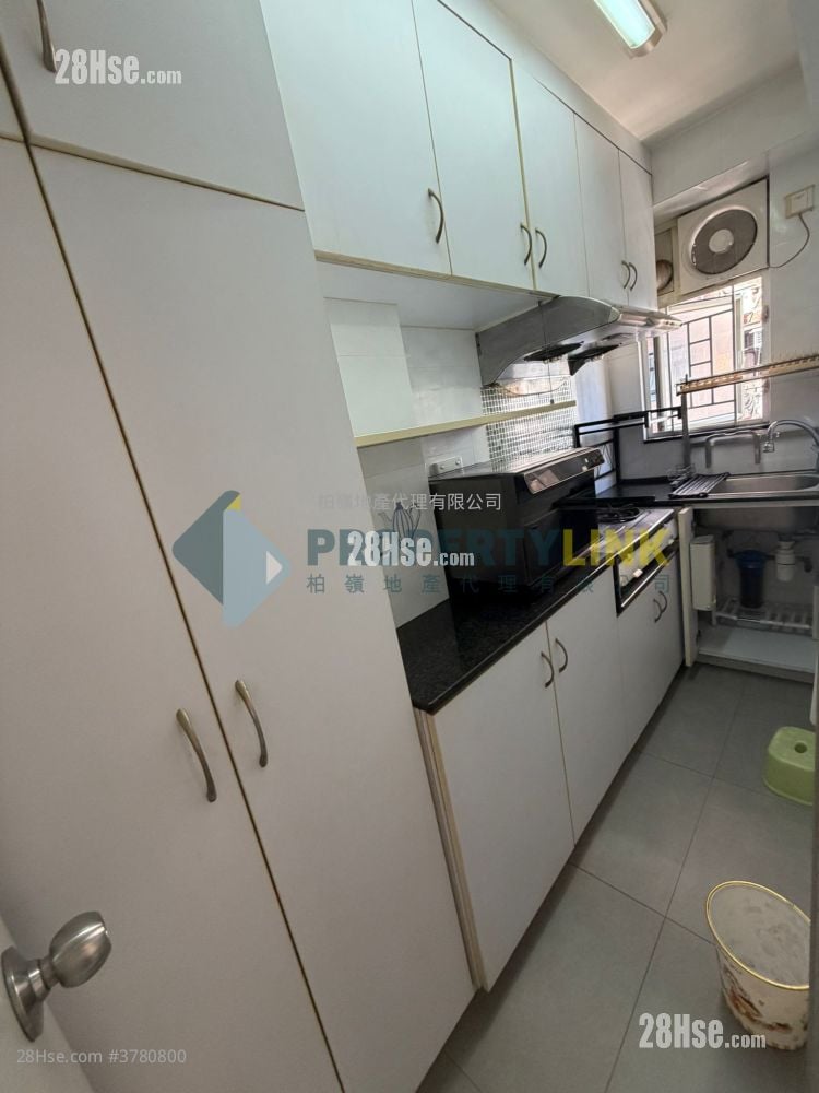 Kelford Mansion Sell 2 Bedrooms , 1 Bathroom 380 ft²