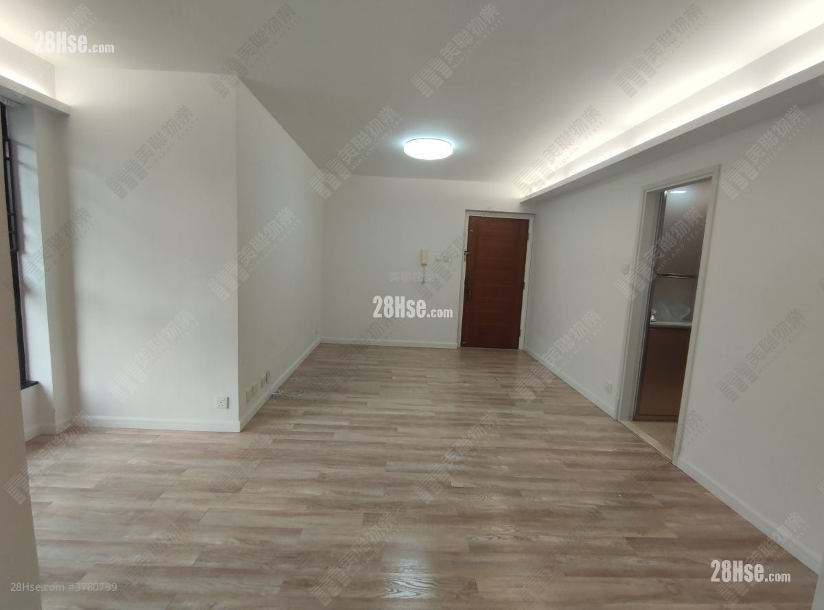 Parc Oasis Sell 3 Bedrooms , 2 Bathrooms 628 ft²