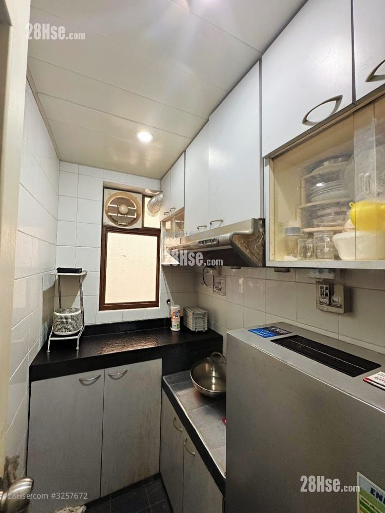 村屋 售盘 2 房 550 平方尺