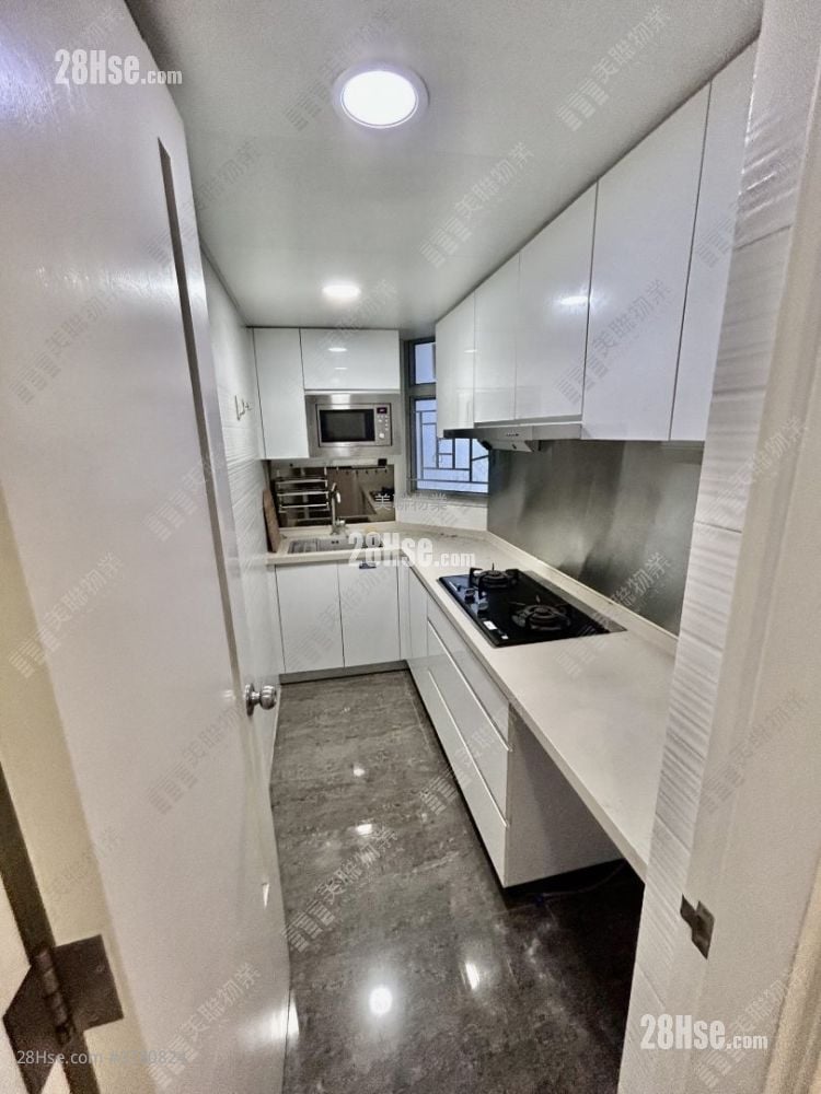 环宇海湾 售盘 3 房 , 2 浴室 713 平方尺