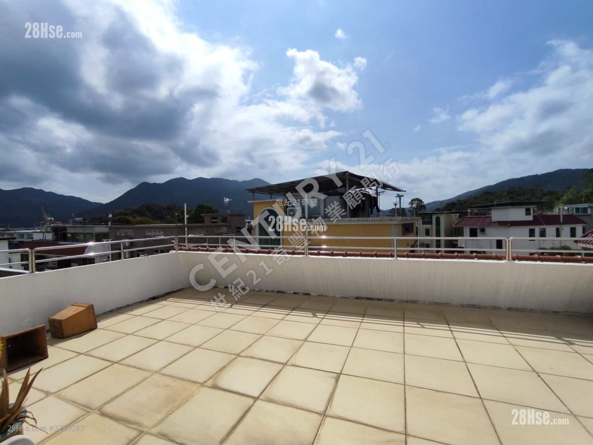 村屋 售盘 2 房 , 2 浴室