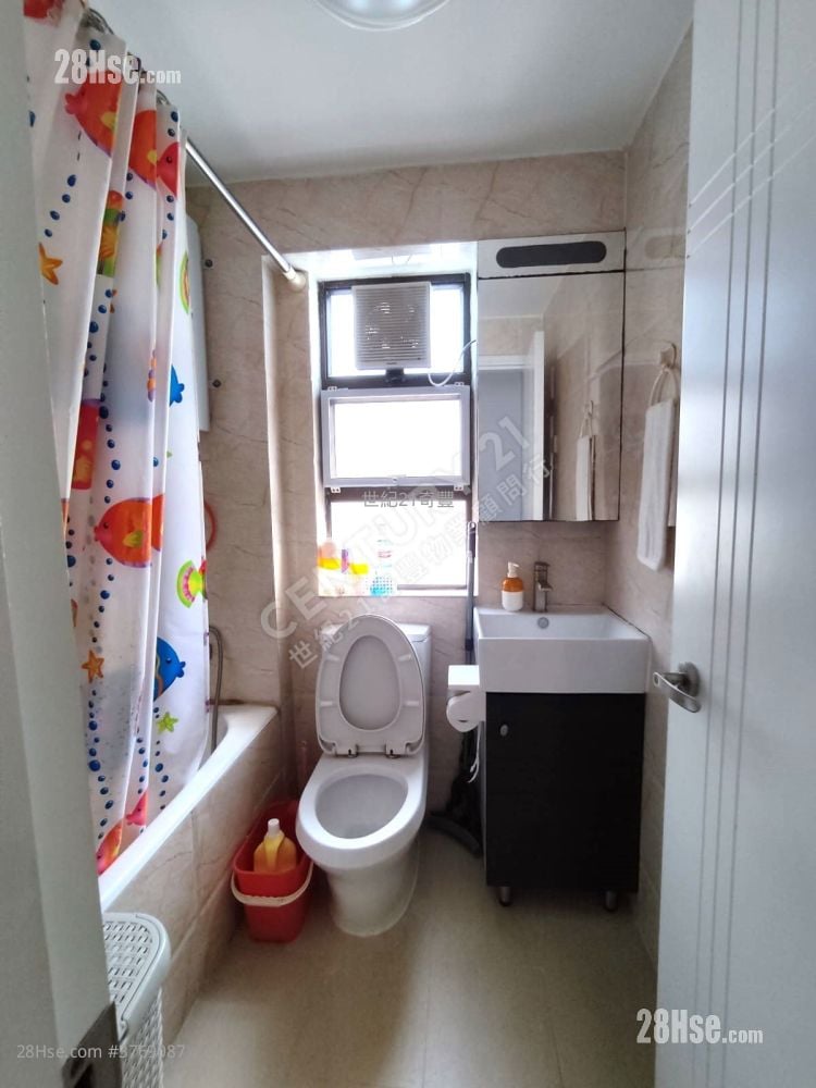 村屋 售盘 2 房 , 2 浴室