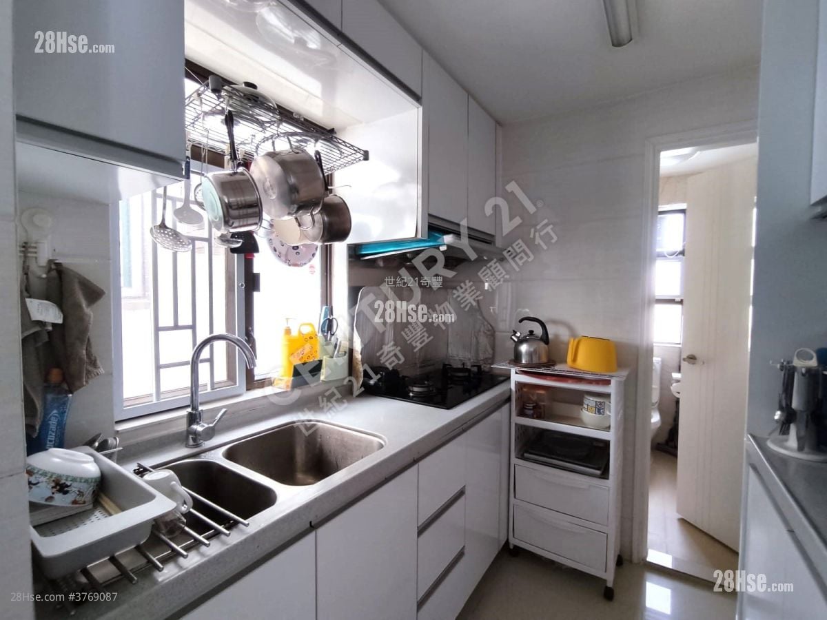 村屋 售盘 2 房 , 2 浴室