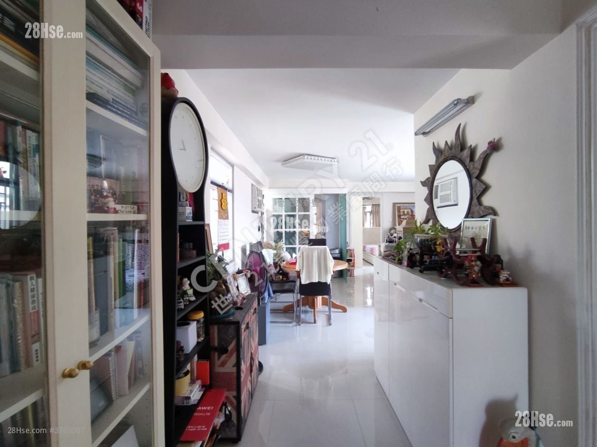 村屋 售盘 2 房 , 2 浴室