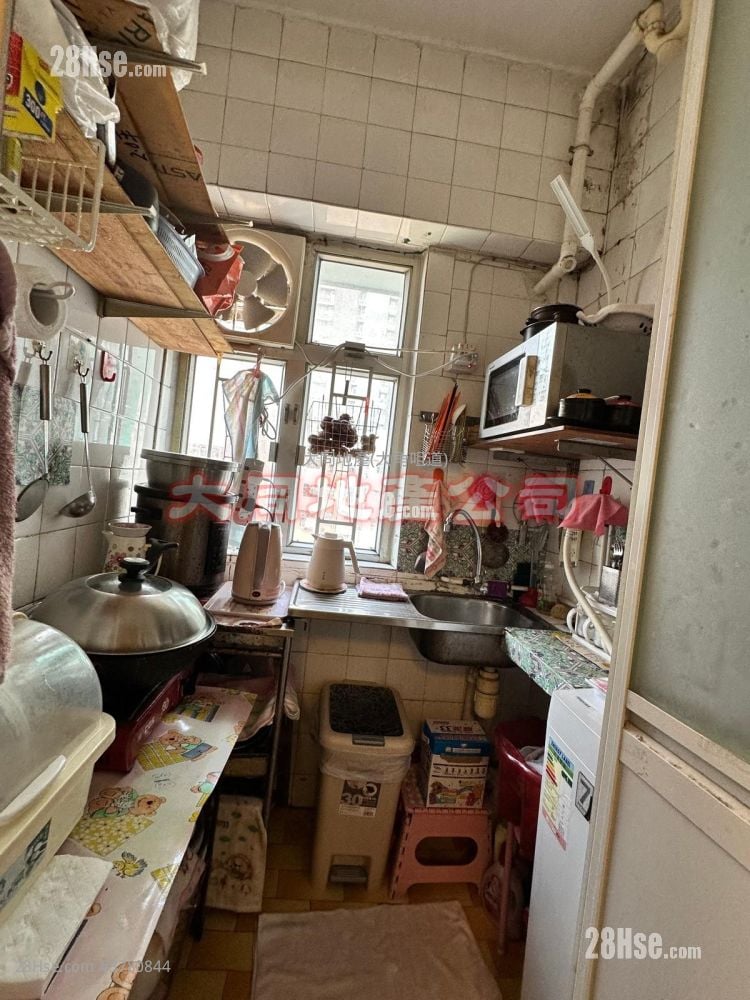 福康大楼 售盘 3 房 , 1 浴室 388 平方尺