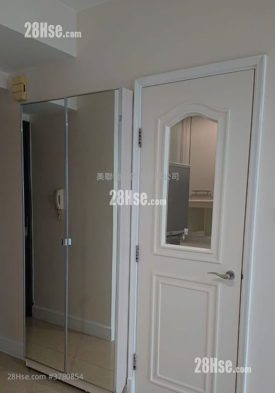 Metro Town Sell 3 Bedrooms , 2 Bathrooms 629 ft²