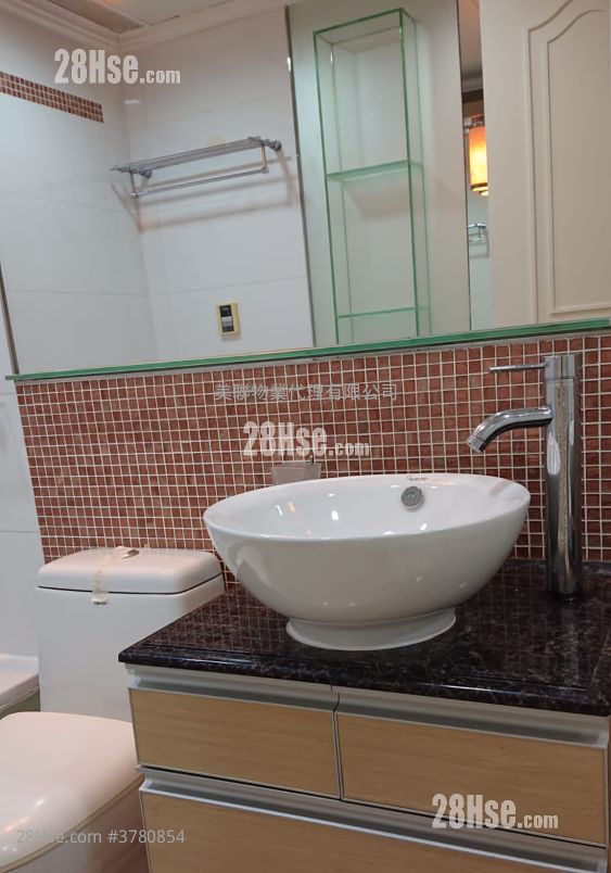 Metro Town Sell 3 Bedrooms , 2 Bathrooms 629 ft²