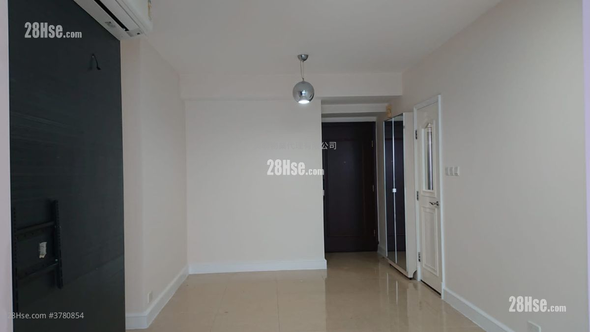 Metro Town Sell 3 Bedrooms , 2 Bathrooms 629 ft²