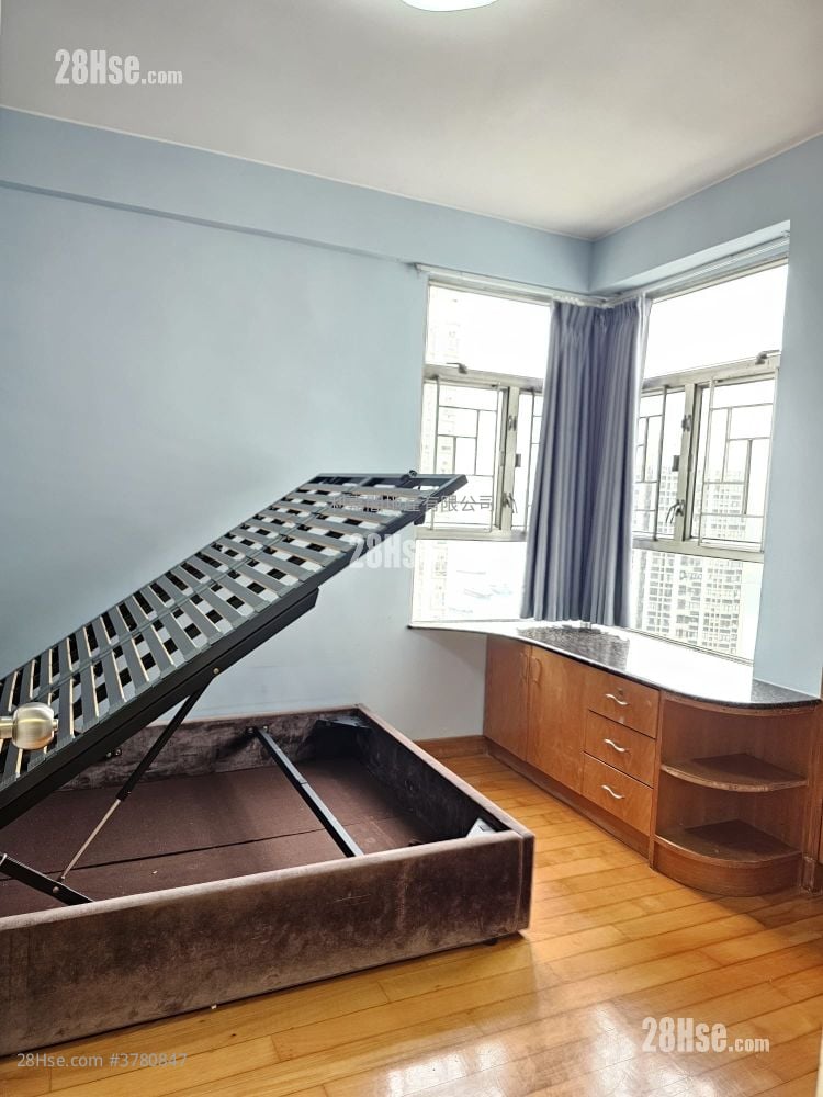 Belvedere Garden Rental 3 Bedrooms , 2 Bathrooms 668 ft²