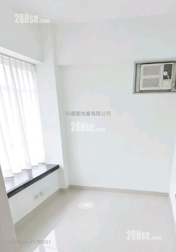 Sunshine City Sell 2 Bedrooms , 1 Bathroom 337 ft²