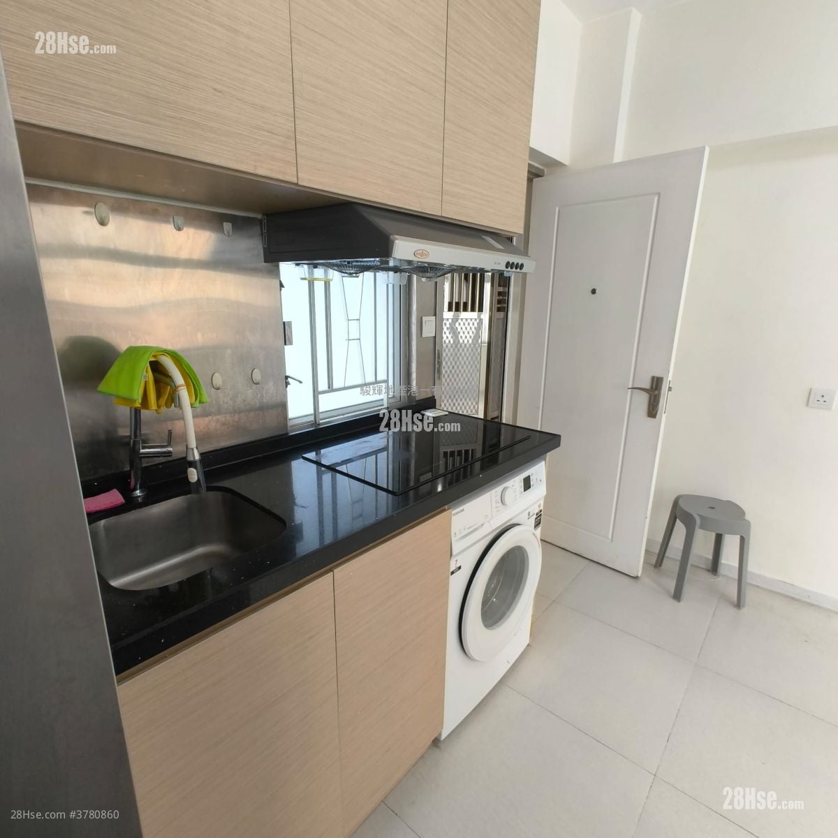 Wah Tao Building Rental Studio , 1 Bathroom 273 ft²