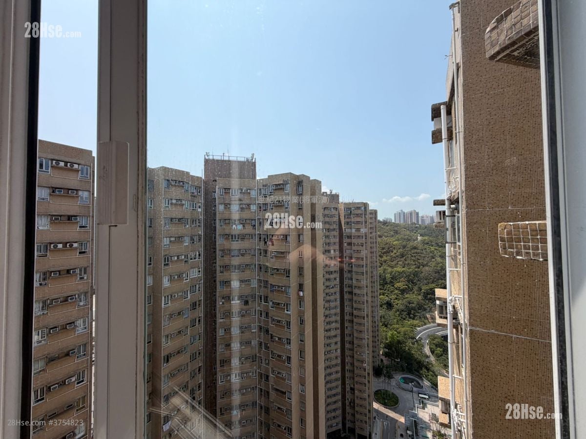 Hong Sing Garden Sell 2 Bedrooms , 1 Bathroom 494 ft²