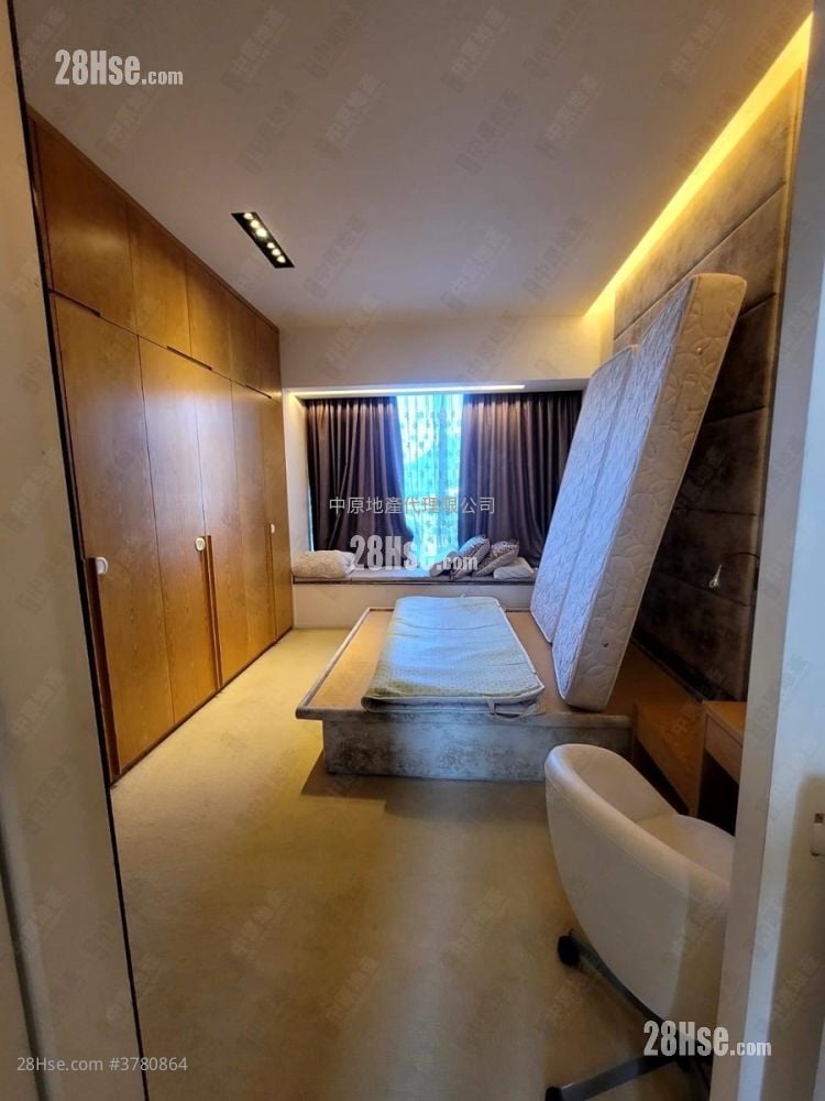 御龙山 租盘 1,403 平方尺