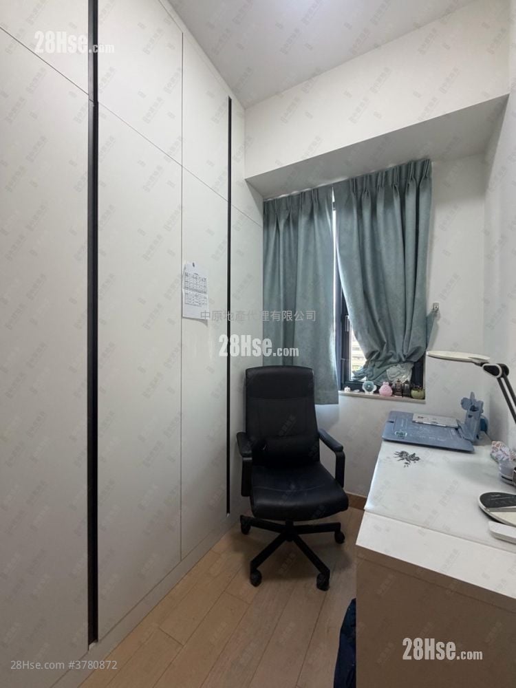 K.city Sell 3 Bedrooms , 2 Bathrooms 797 ft²