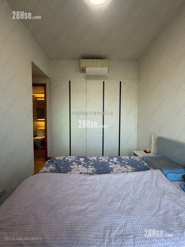 K.city Sell 3 Bedrooms , 2 Bathrooms 797 ft²